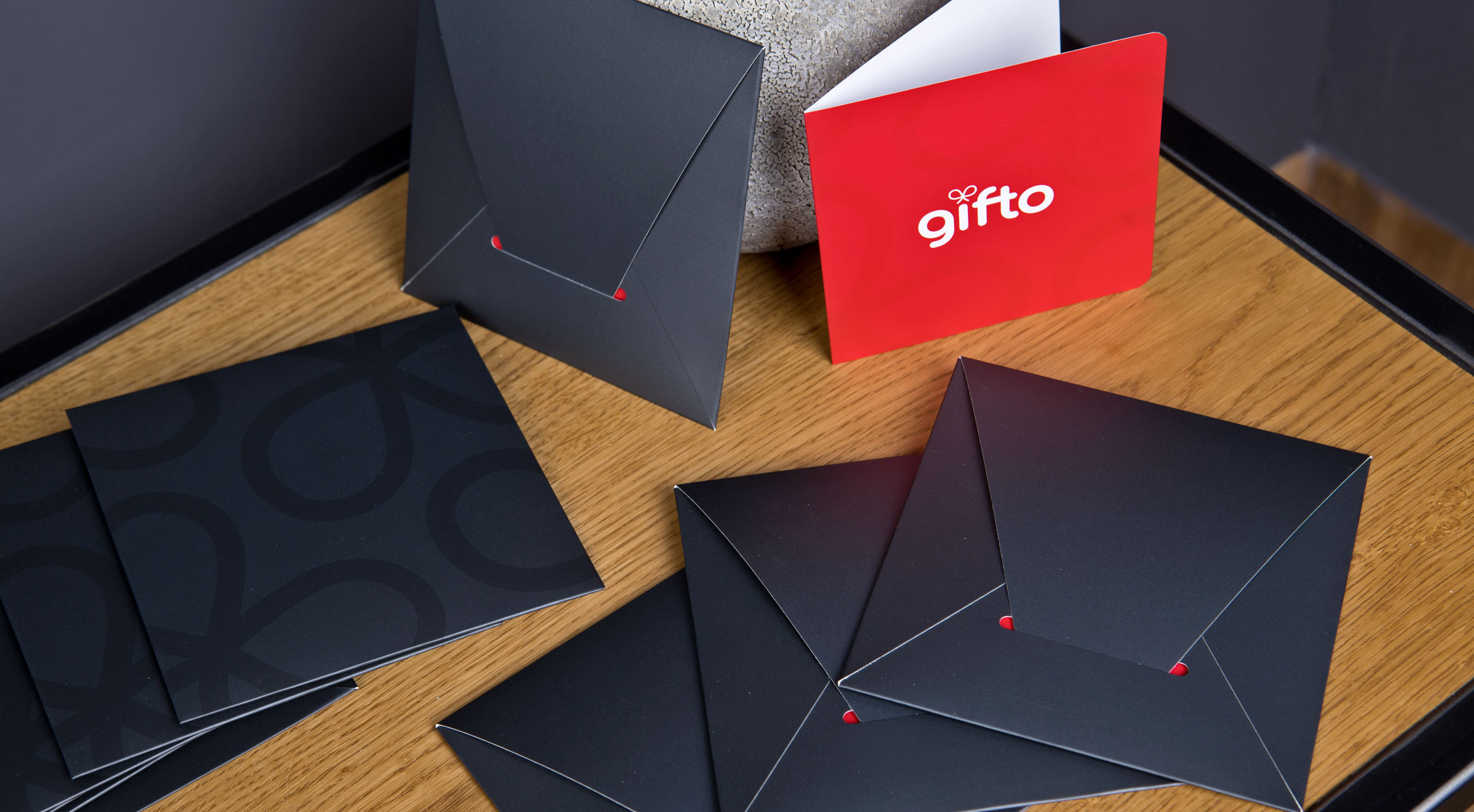 luxury-gift-card-packaging-gifto-11-1 luxury gift voucher envelope