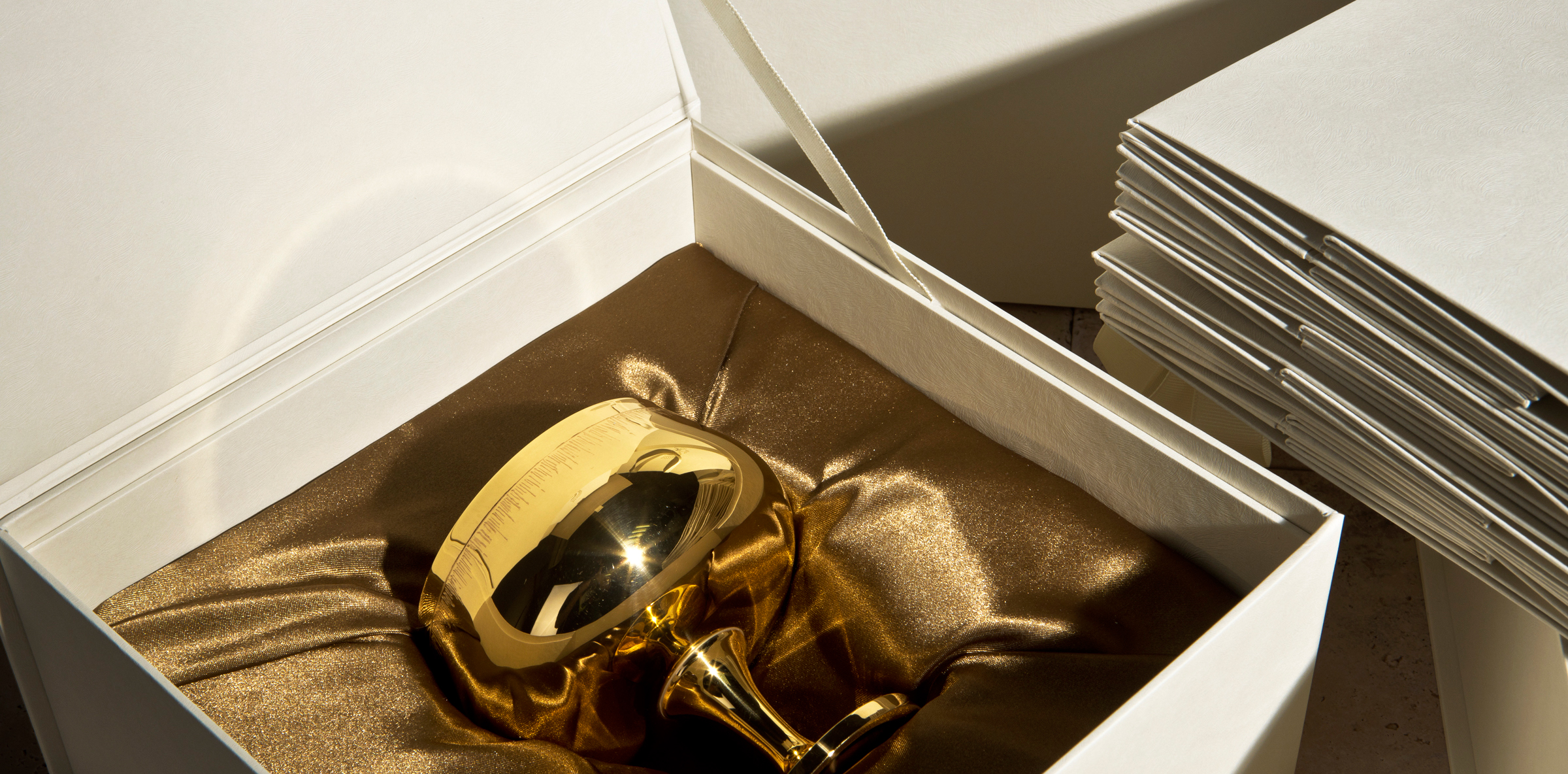 luxury-gift-packaging-set-zografov-mist-3 luxury gift packaging set zografov mist