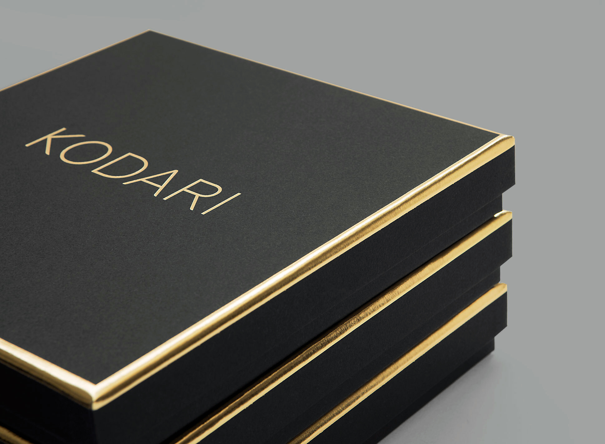 2-piece-lid-and-base-event-box-Kodari-05 luxury box design-Kodari