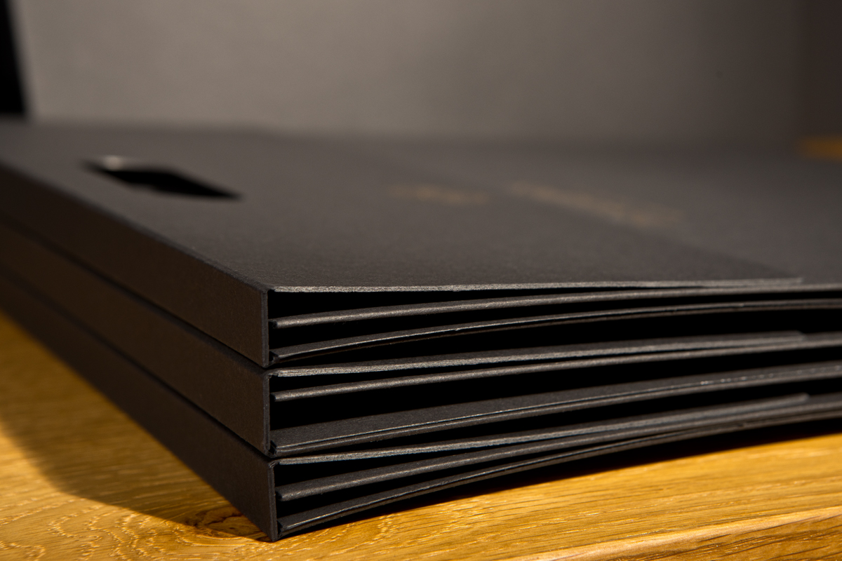 Chocolate and champagne gift bag daskalides 3 Chocolate and champagne gift bag