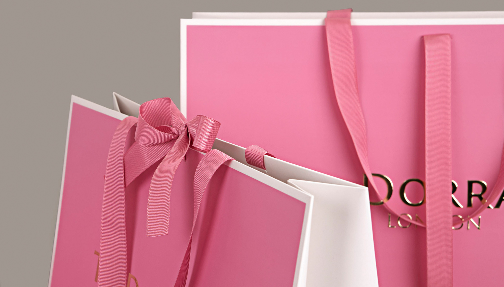 Luxury-paper-bag-for-fine-garments-Tia-Dorraine-04-2 Premium Paper Bag with Ribbons Tia Dorraine