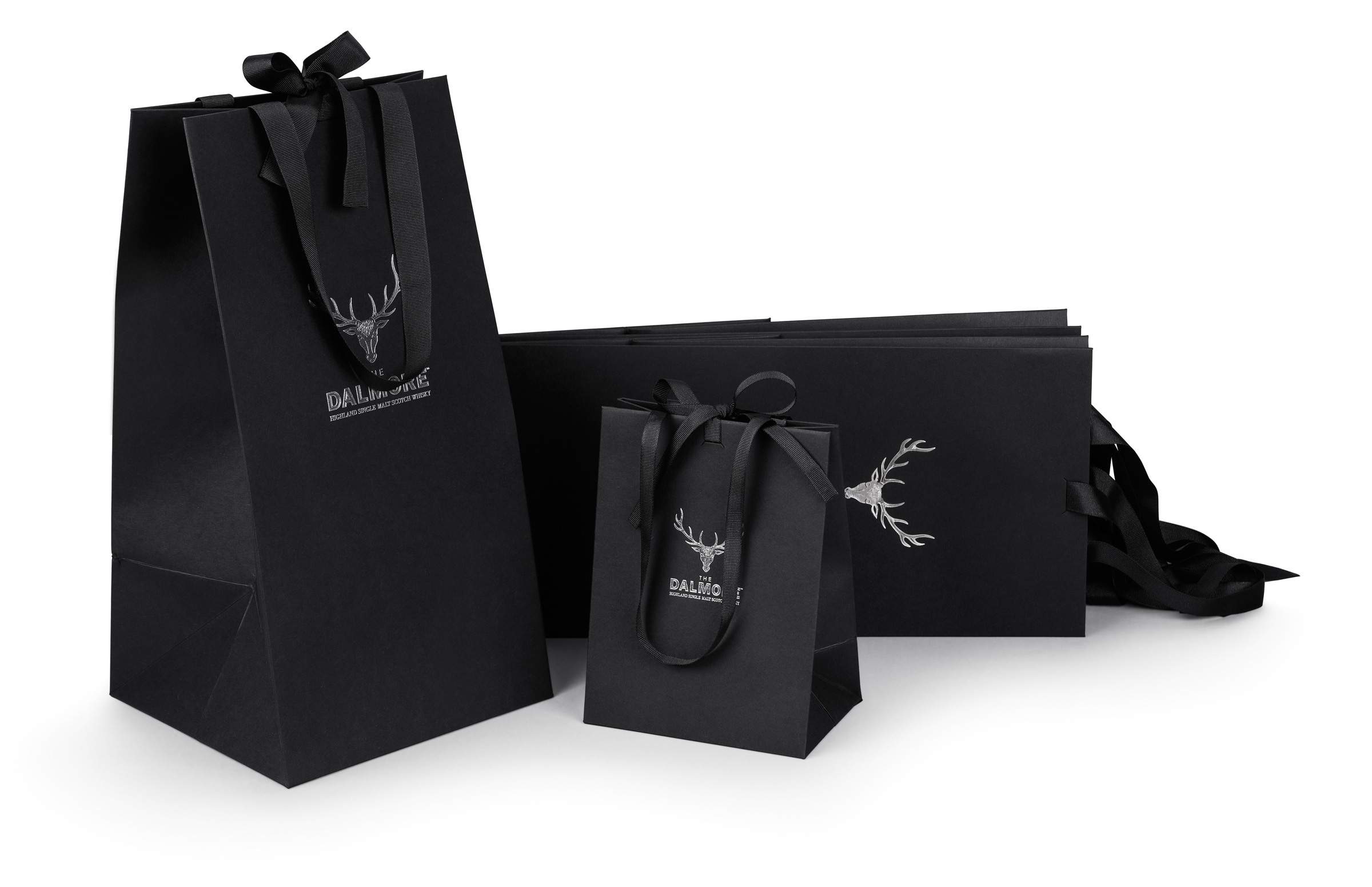the Dalmore bottle bags with ribbon handles