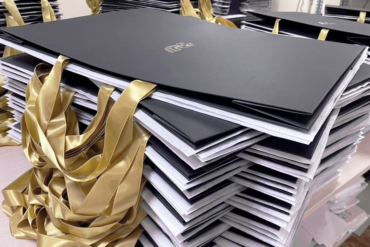 Zografov black and gold 02