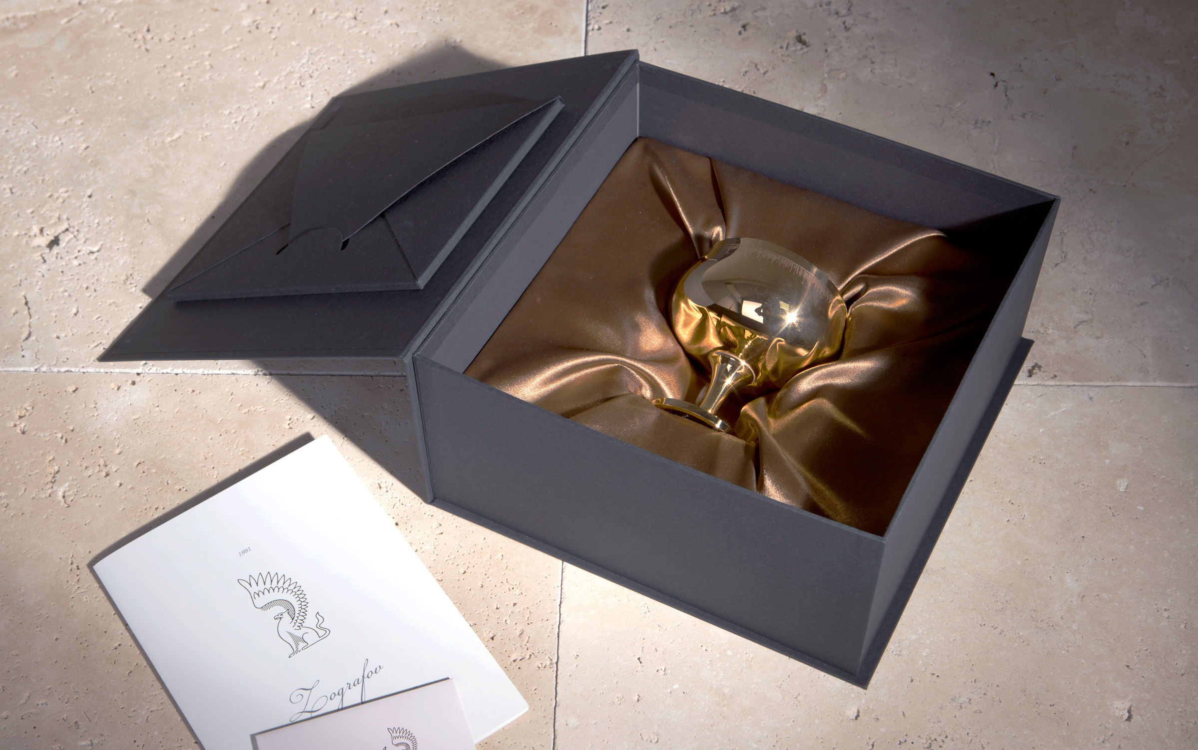 Zografov black and gold 05_