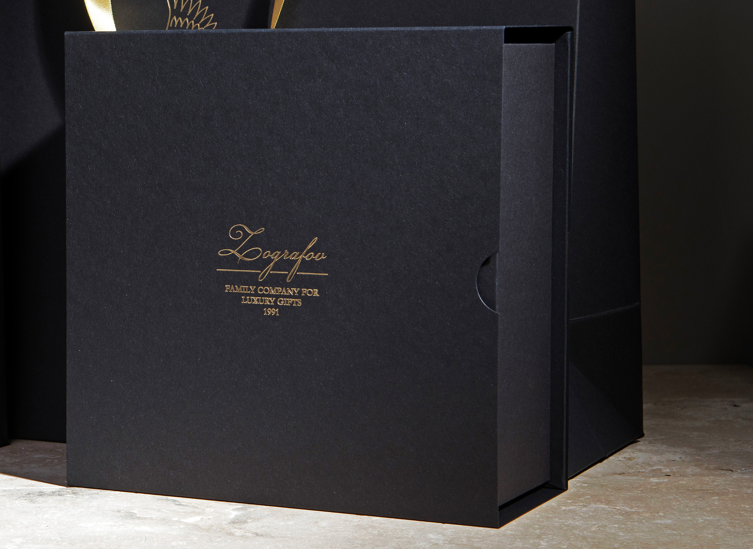 Zografov black and gold 07