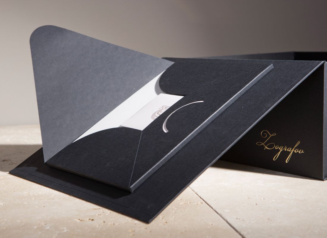 Zografov black and gold 09 envelope