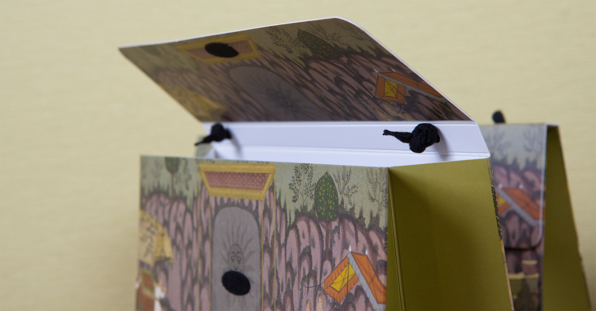 woodstock-bespoke-paper-bag-packaging-design-05 woodstock-bespoke-paper-bag-packaging-design-05