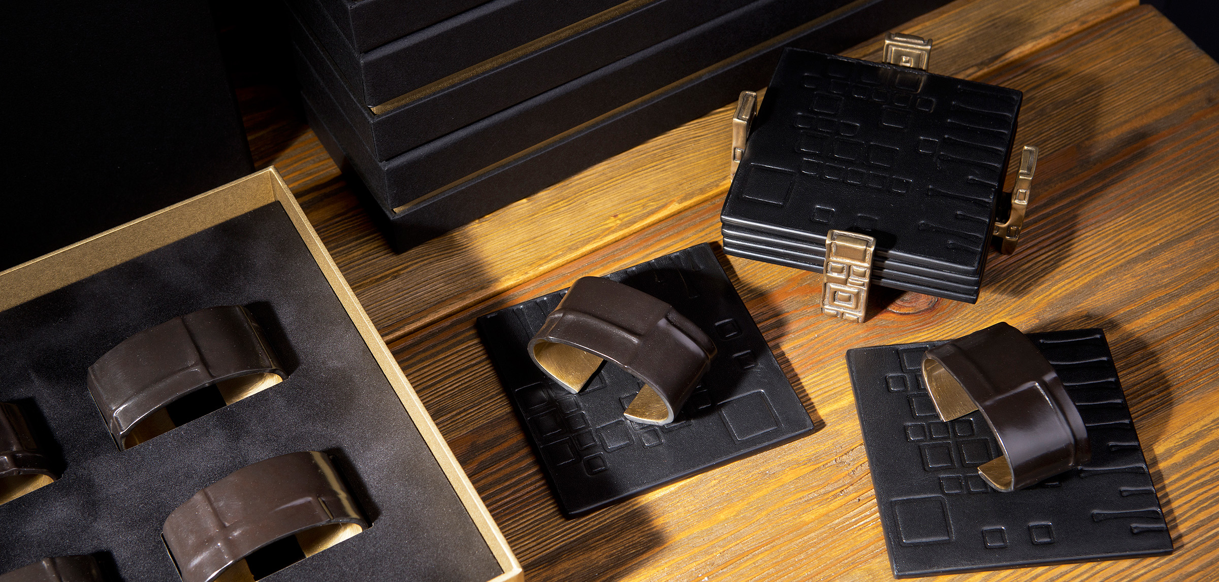 Ingrid Donat neck box with custom box inserts