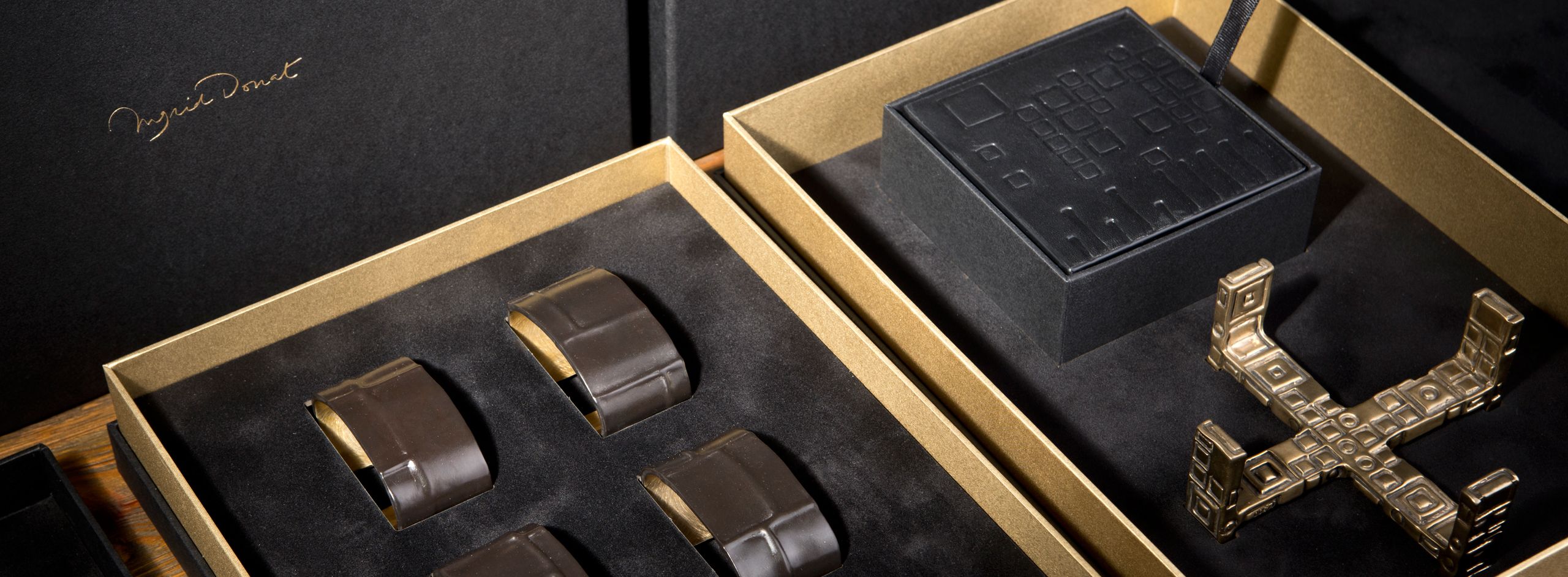 Ingrid Donat neck box with custom box inserts 02