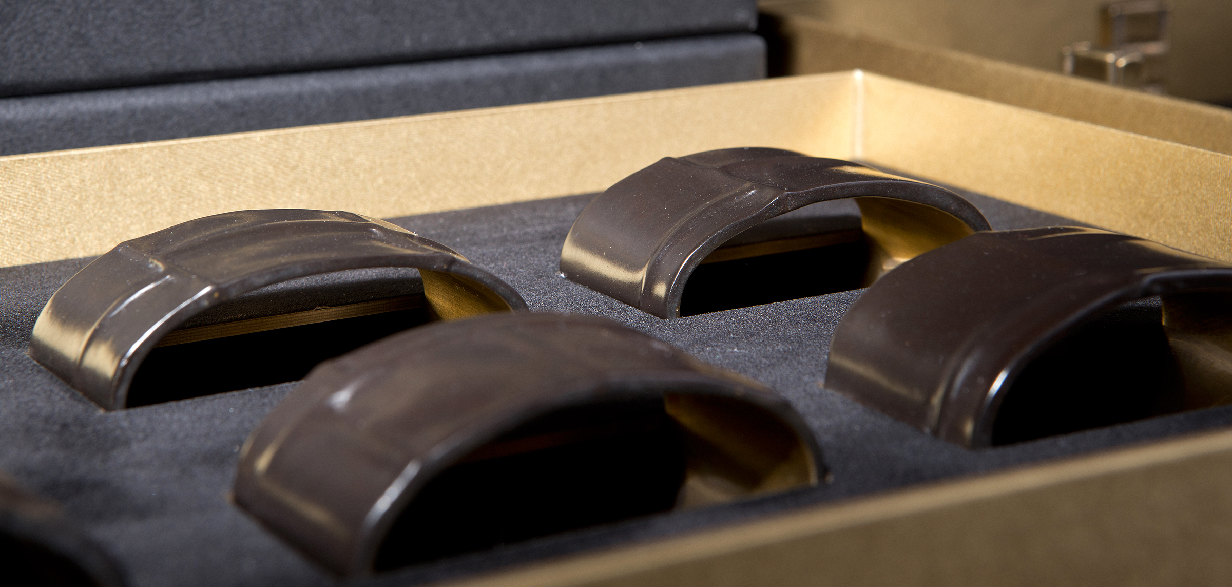 Ingrid Donat neck box with custom inserts 04