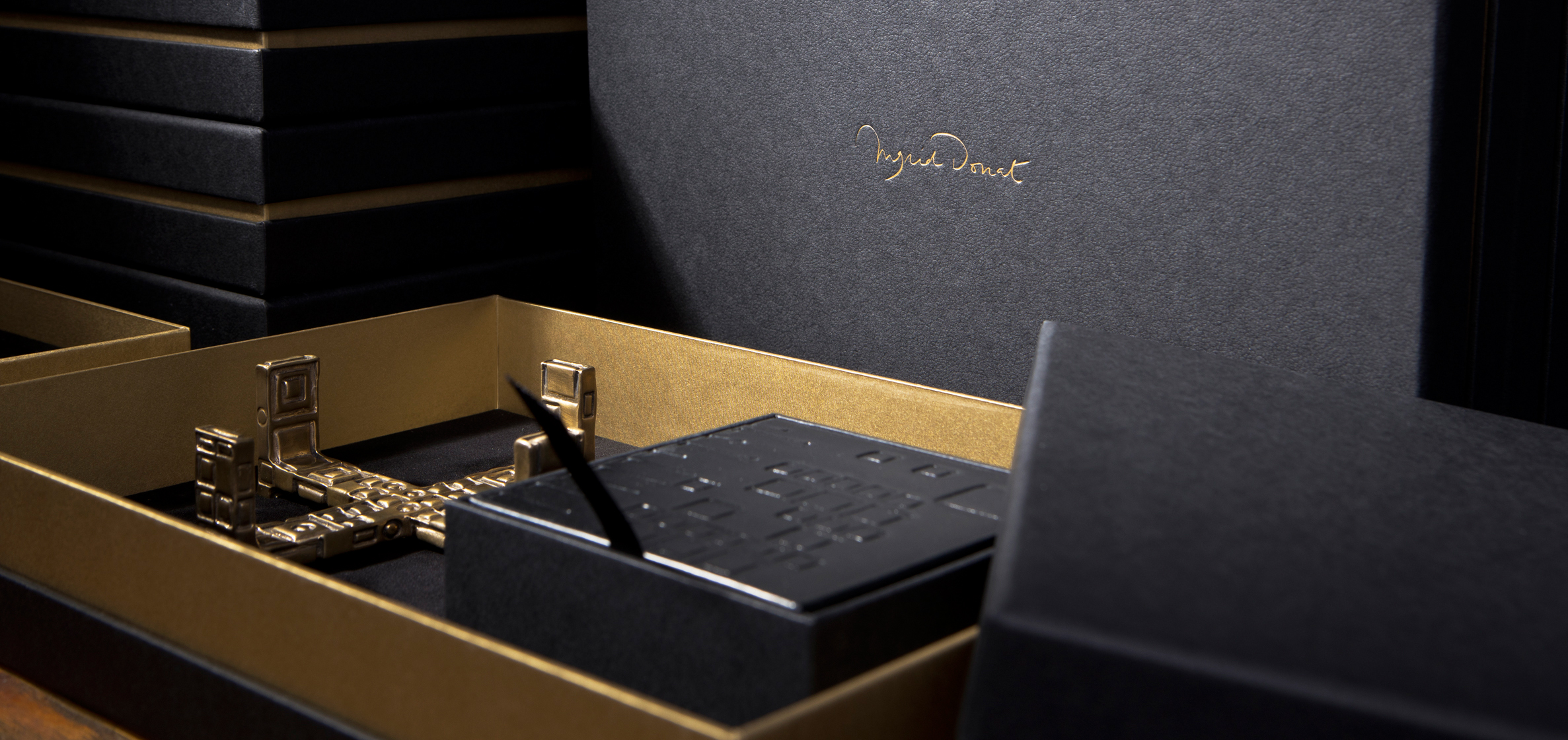 Ingrid Donat neck box with custom inserts 05