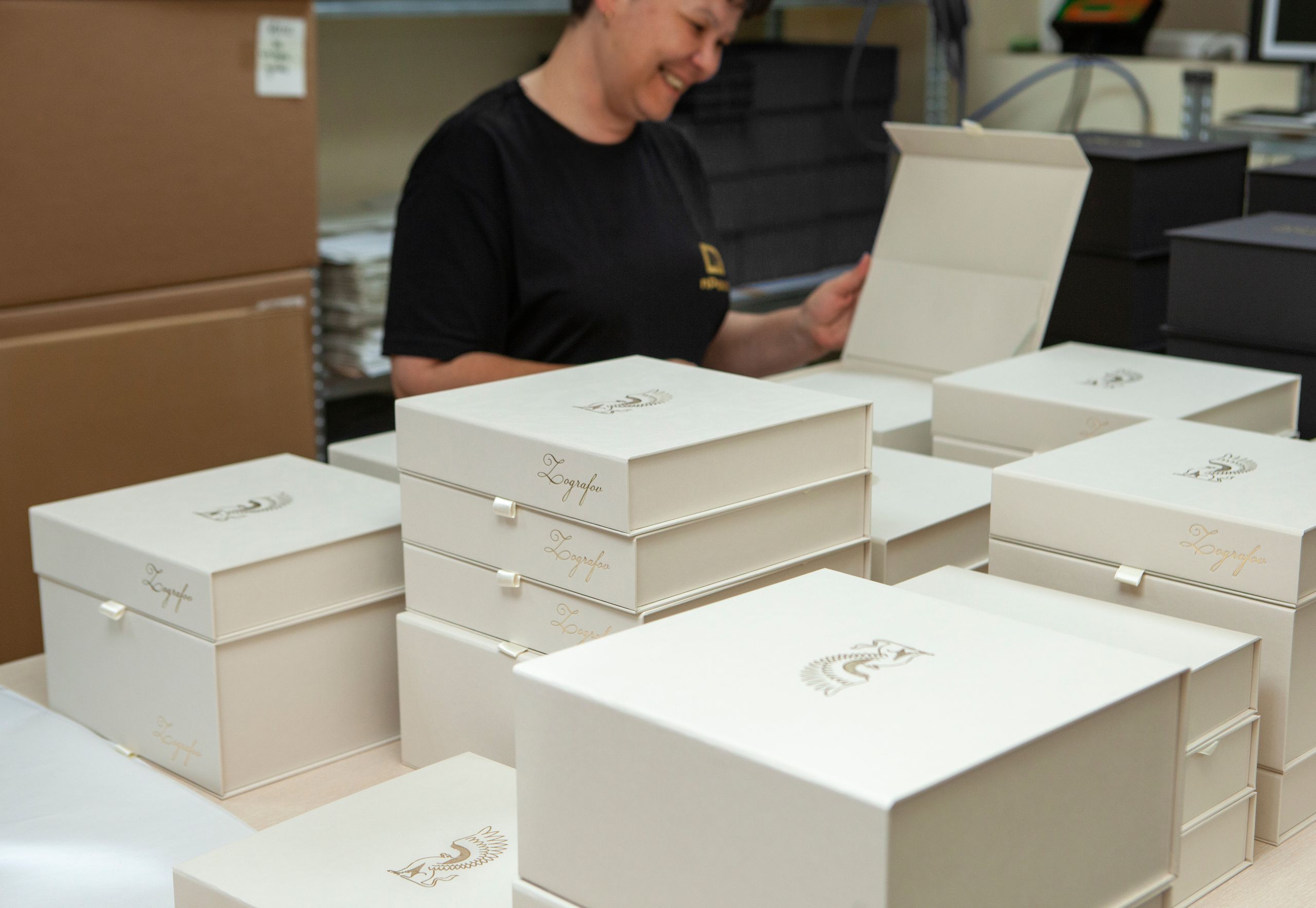 delivery management 3-1 luxury packaging manufacturers